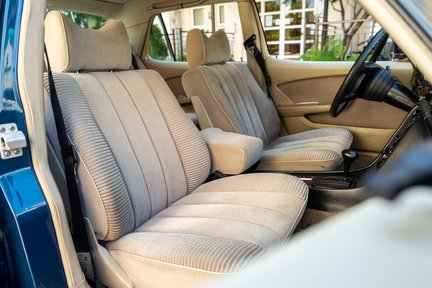 Mercedes-Benz S Class 450 SEL 6.9 26