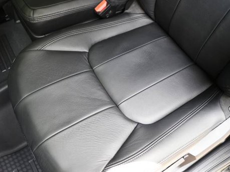 Rear seat conversion for Land Rover all-new 2021 Defender 90 Commercial: Genuine Land Rover seats, with ISOFIX 6