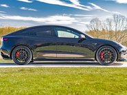 Tesla Model 3 PERFORMANCE AWD 3