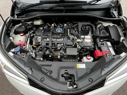 Toyota C-HR 1.8 C-HR-Dynamic HEV CVT 5dr 