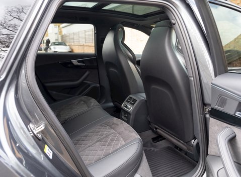 Audi RS4 Avant Sport Edition 14