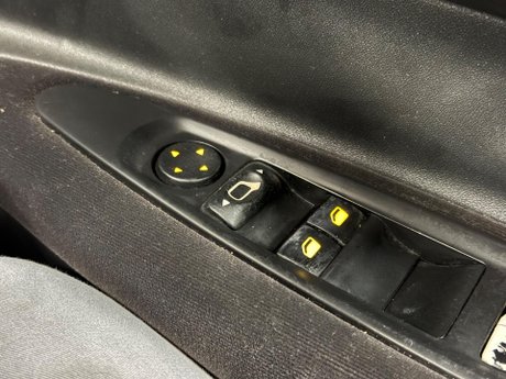 Citroen C4 1.6i 16V SX 5dr 17