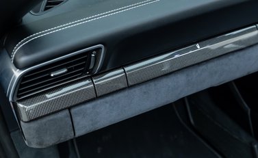 Porsche 911 Carrera GTS CABRIOLET (991.2) 20