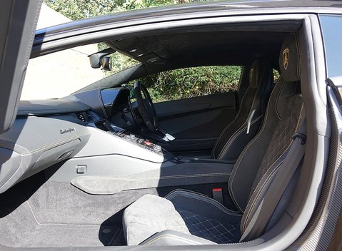 Lamborghini Aventador S 17