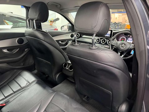 Mercedes-Benz C Class 2.0 C200 Sport Saloon 4dr Petrol 7G-Tronic+ Euro 6 (s/s) (184 ps) 36