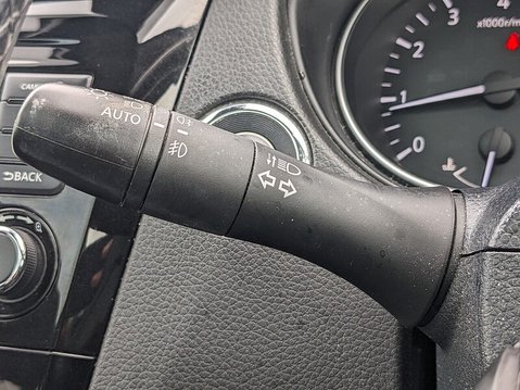Nissan Qashqai DIG-T N-CONNECTA 25