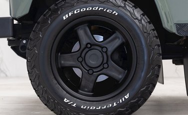 Land Rover Defender 90 XS Twisted T60 8