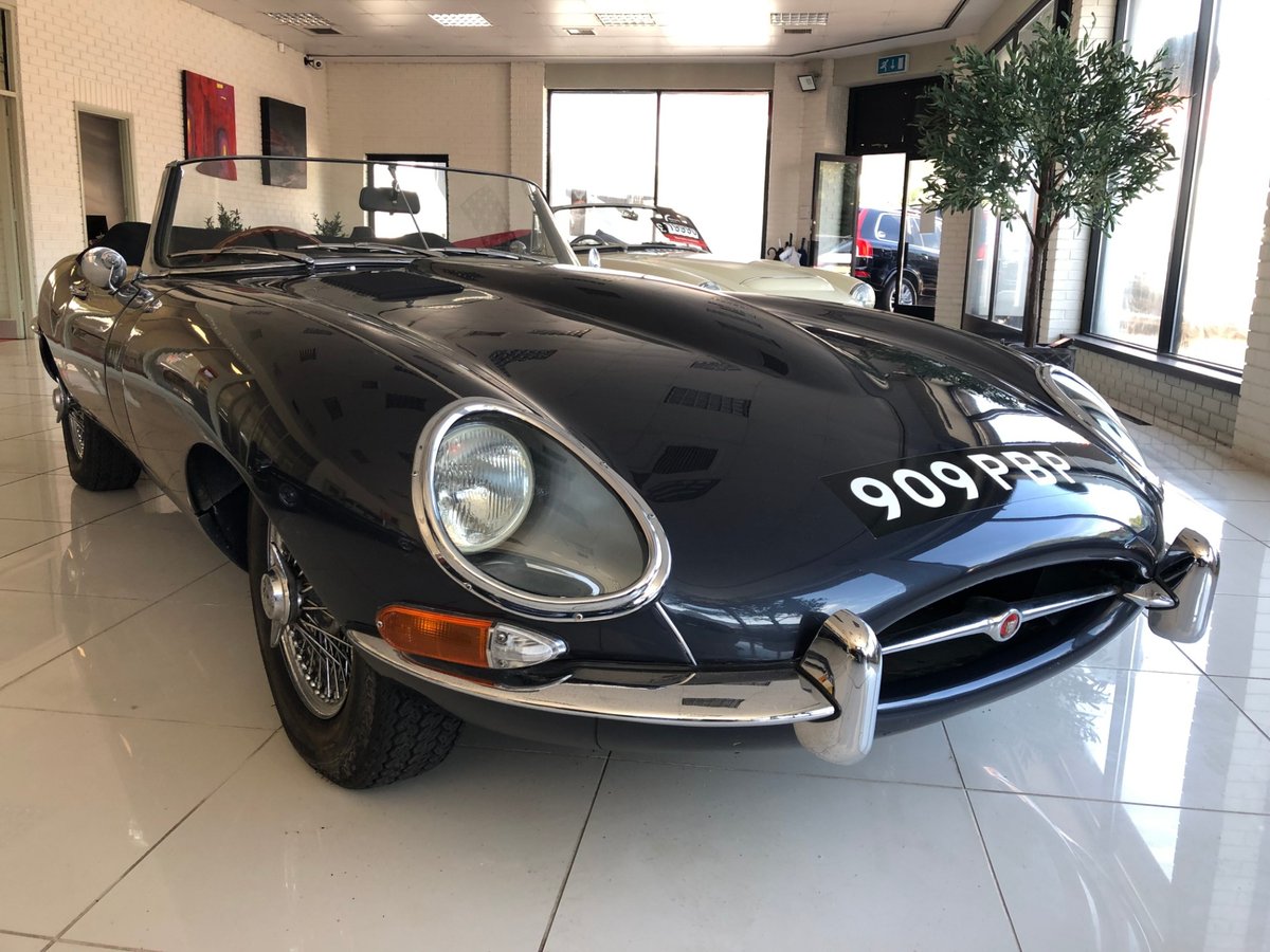 Jaguar E-Type listing photo