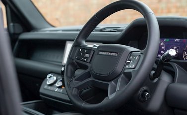 Land Rover Defender 110 X P400 11