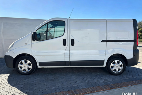 Renault Trafic SL27 115ps dCi Panel Van - Low Miles 8