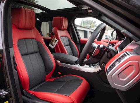 Land Rover Range Rover Sport 3.0 SDV6 Autobiography Dynamic 11