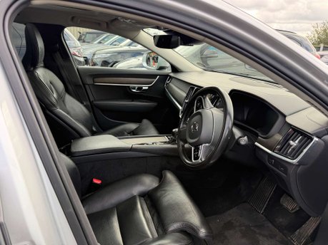 Volvo V90 2.0 V90 Cross Country+ D5 PowerPulse AWD Auto 4WD 5dr 16