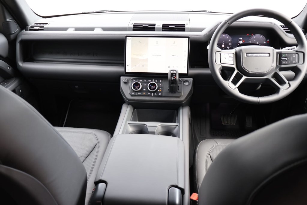 Land Rover Defender 110 2026 HARD TOP X-DYNAMIC HSE D350 STYLED BY SEEKER WITH PPF AND REAR SEATS  26