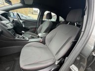 Ford Focus ST-LINE 11