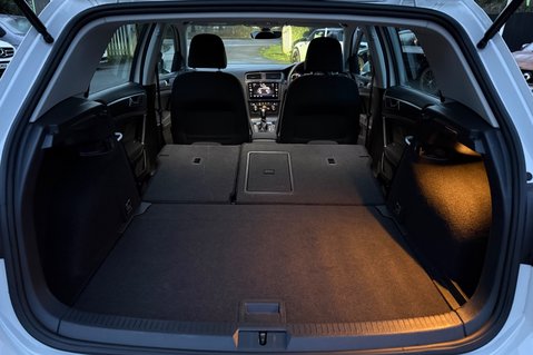Volkswagen e-Golf E-GOLF - 12 MONTHS MOT -APPLE CAR PLAY  53