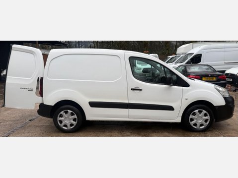 Peugeot Partner 1.6 BlueHDi 854 Professional Panel Van 5dr Diesel Manual L1 (112 g/km, 100 8