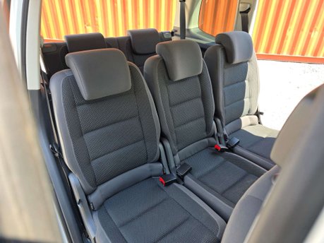 Volkswagen Touran 1.4 TSI BlueMotion Tech SEL MPV 5dr Petrol DSG Euro 6 (s/s) (150 ps) 7