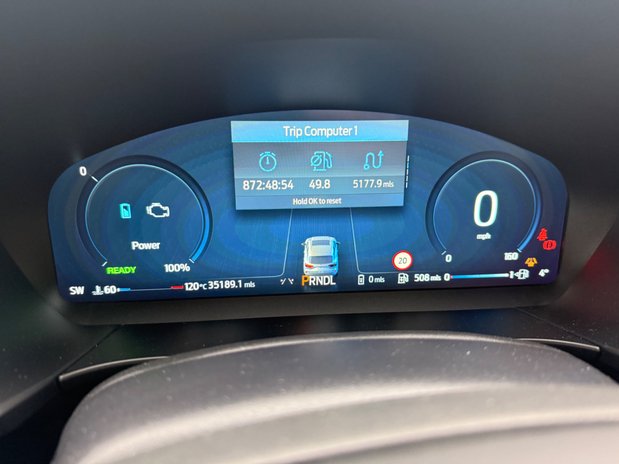 Ford Kuga ST-LINE X 26