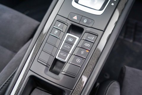 Porsche 911 CARRERA GTS PDK 14