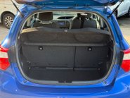 Toyota Yaris VVT-I ICON 6