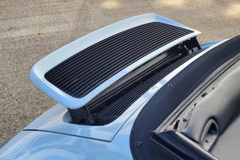 Porsche 911 CARRERA 2 33