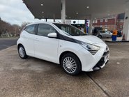 Toyota Aygo 1.0 VVT-I X-PLAY TSS 5