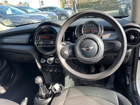 Mini Hatch COOPER 10