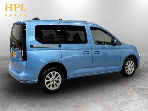 Ford Tourneo Connect 2.0 EcoBlue Titanium MPV 5dr Diesel Manual Euro 6 (s/s) (122 ps) 7