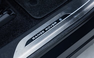 Land Rover Range Rover P530 SV 33