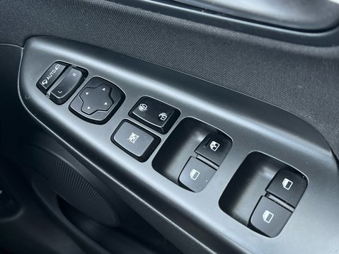 Hyundai KONA T-GDI PREMIUM MHEV 35