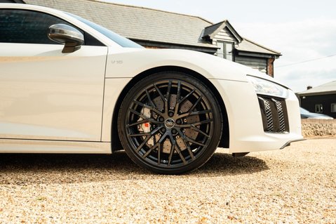 Audi R8 5.2 FSI V10 Plus S Tronic quattro Euro 6 (s/s) 2dr 13