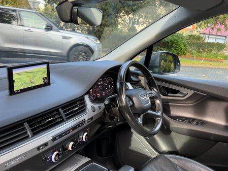 Audi Q7 TDI QUATTRO SE 48