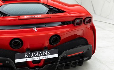 Ferrari SF90 Stradale 21