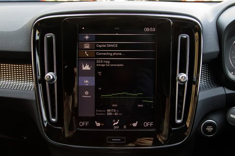 Volvo XC40 T4 R-DESIGN PRO 27