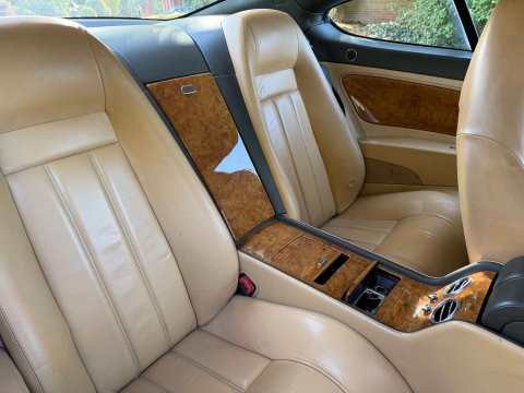 Bentley Continental 6.0 Continental GT Auto 4WD 2dr 10