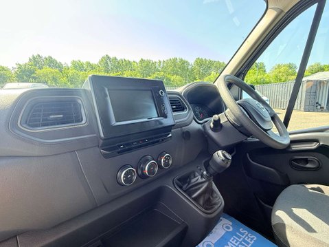 Nissan Interstar 2.3 Interstar Tekna dCi 11