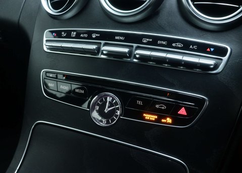 Mercedes-Benz C Class 2.1 C250d AMG Line (Premium Plus) Saloon 4dr Diesel 7G-Tronic+ Euro 6 (s/s) 31
