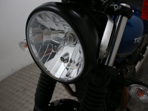 Triumph Street Twin BONNEVILLE STREET TWIN 13