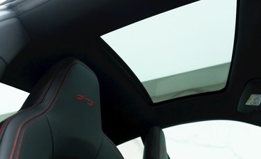 Porsche 911 (992) Carrera 4 GTS 12