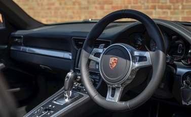 Porsche 911 (991) Targa 4S 13