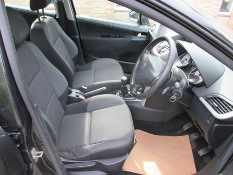 Peugeot 207 1.4 Active Euro 5 5dr 23