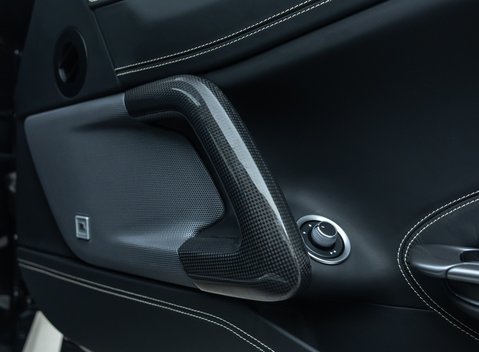 Ferrari GTC4 Lusso V12 30