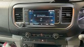 Peugeot Expert MWB L2H1 Low Roof Professional 2700 Air Con Tow Bar EURO 6 NO VAT 11