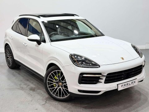 Porsche Cayenne 3.0 V6 E-Hybrid 14kWh SUV 5dr Petrol Plug-in Hybrid TiptronicS 4WD Euro 6 ( 7