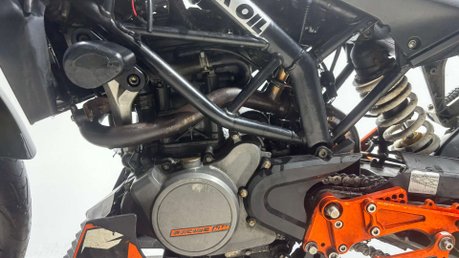 KTM Duke 2011 32K GOOD RUNNING SUPERMOTO PROJECT BIKE 125CC 15BHP 23