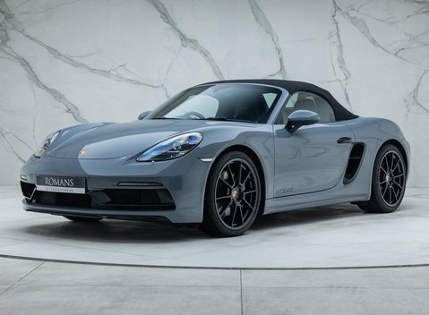 Porsche 718 BOXSTER GTS PDK 2