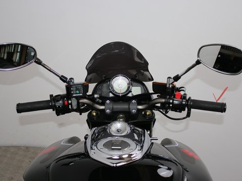 Suzuki GSX1300 B-King GSX 1300 14