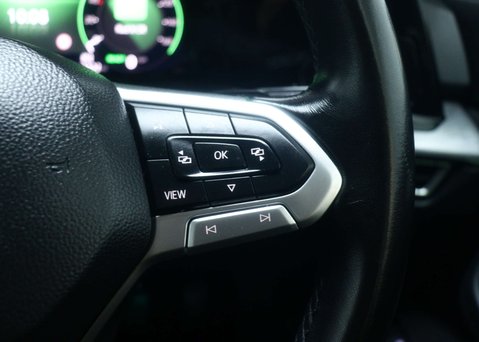 Volkswagen Golf 1.4 TSI 13kWh Style Hatchback 5dr Petrol Plug-in Hybrid DSG Euro 6 (s/s) (2 42