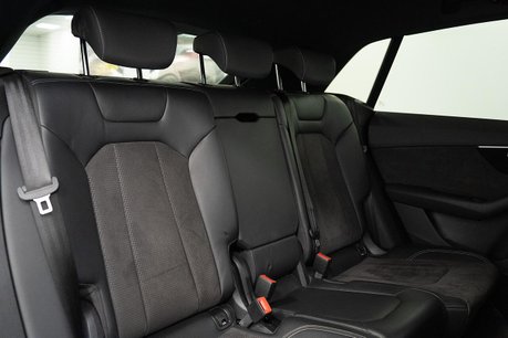 Audi Q8 3.0 TFSI V6 55 Black Edition SUV 5dr Petrol Tiptronic quattro Euro 6 (s/s) 36