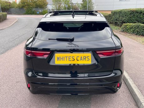 Jaguar F-Pace 2.0 D200 MHEV R-Dynamic SE Auto AWD Euro 6 (s/s) 5dr 64